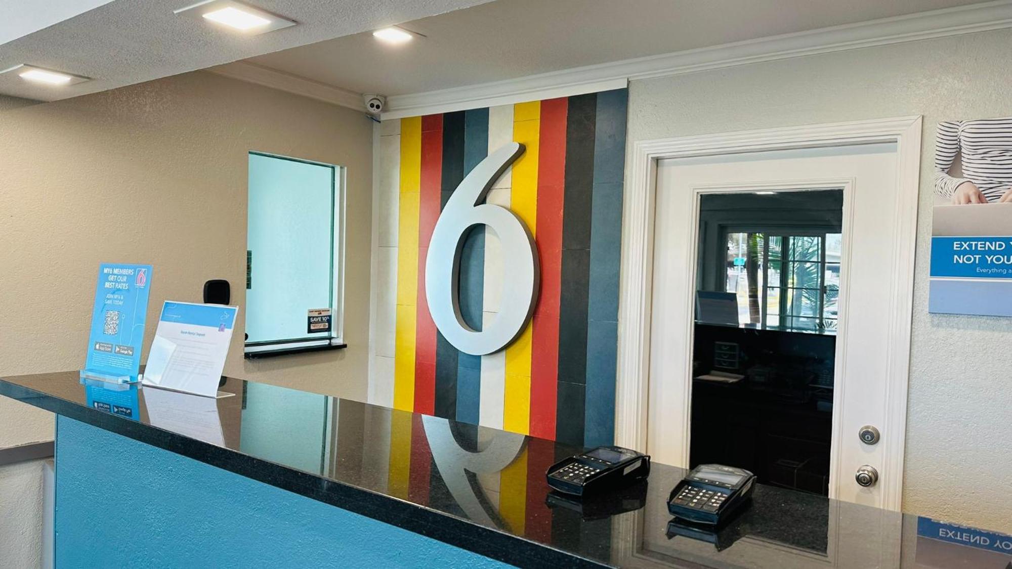 Hotel 6 San Ysidro Ca South Bay 2*