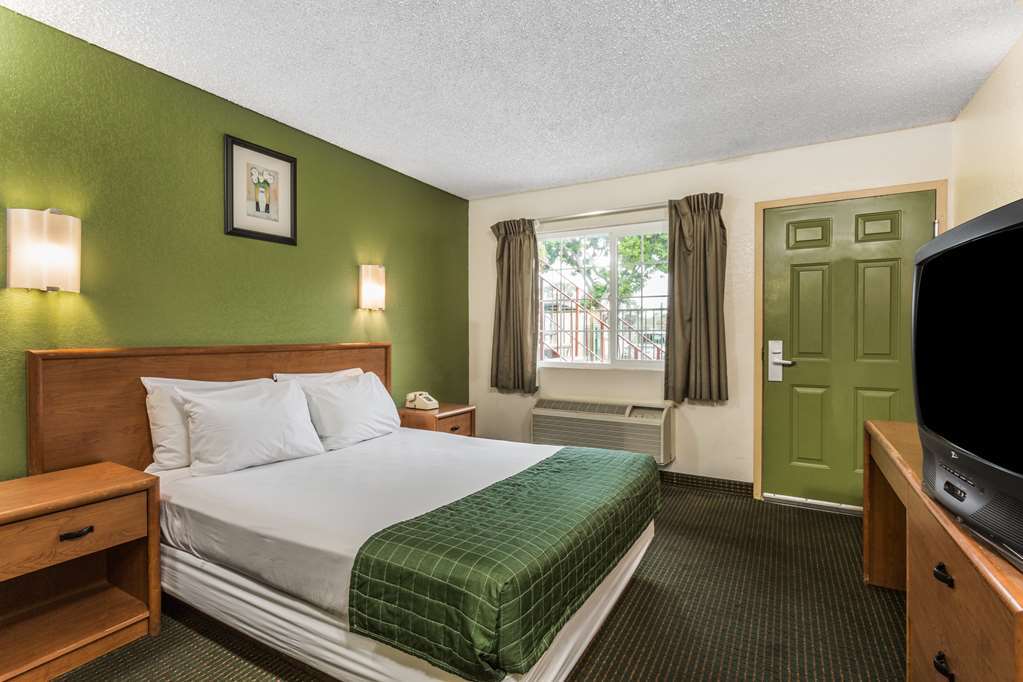 6 San Ysidro Ca South Bay Hotel 2*